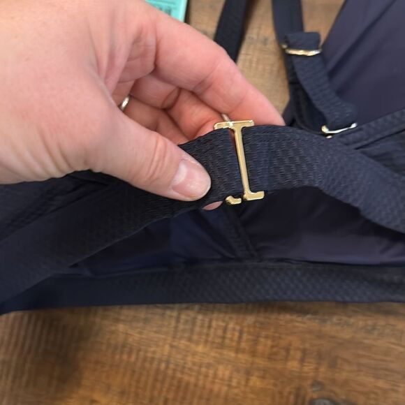 sea level swim, amazing lace cross front fits up to D/DD Cup - Picture 6 of 6